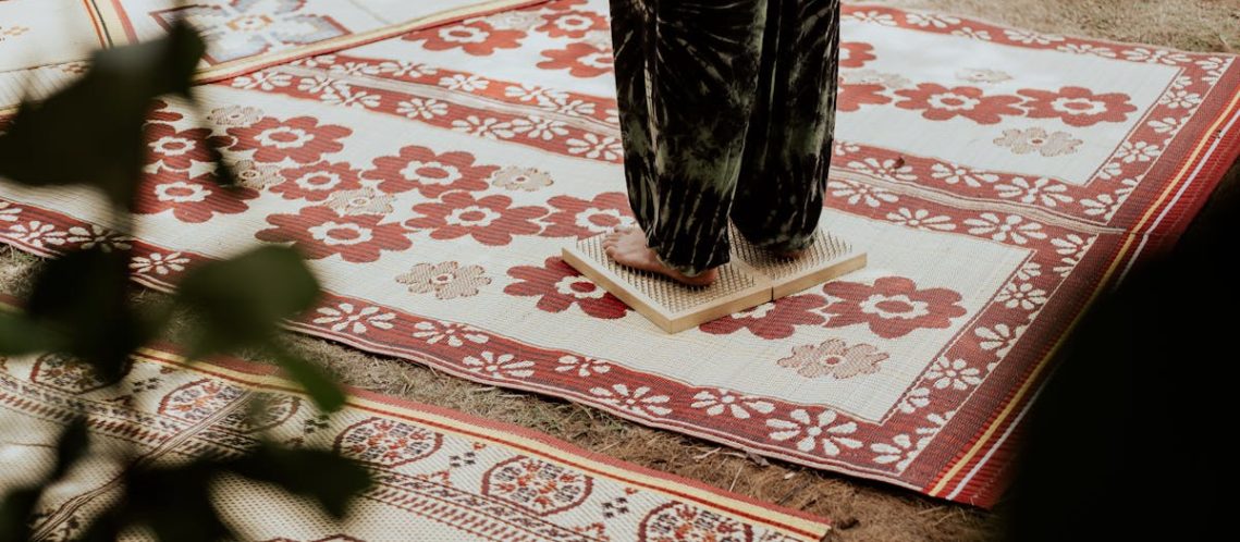 découvrez les bienfaits du tapis d'acupression pour soulager le stress, améliorer la circulation sanguine et favoriser la relaxation. idéal pour des moments de bien-être au quotidien.