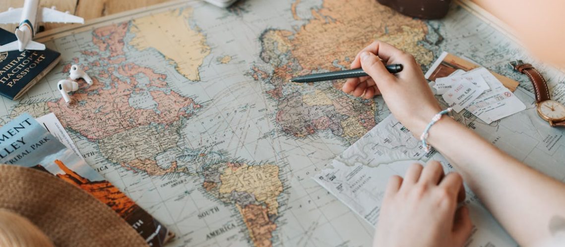 découvrez les meilleures destinations à visiter dans le monde : conseils de voyage, idées d'escapades et lieux incontournables pour des expériences inoubliables, que ce soit en famille, en couple ou entre amis.